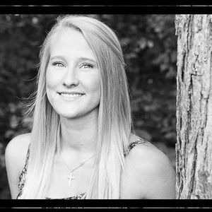 Meet your Posher, Courtney